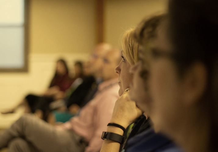 https://www.flossbachvonstorch-stiftung.de/media/pages/storage/cc84278029-1709564272/news_artikel_bild_lehrkraefteseminar.png